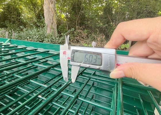 Galvanized Steel Wire Fence Panels Or Pvc Coated Wire Mesh For Market