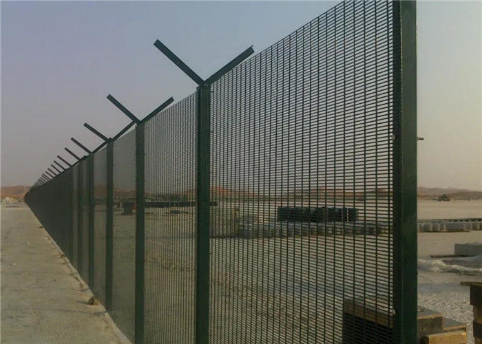Powder Coated Sport Fence Anti Climb 358  Welded Wire Mesh Fence For Air Port